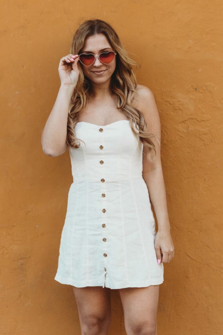 Summer Essential: The Little White Dress